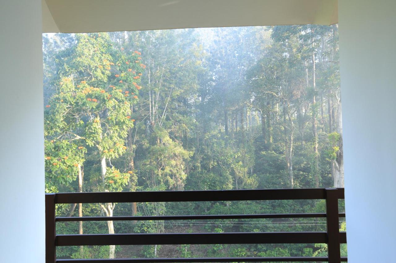 Aditi Thekkady Dış mekan fotoğraf